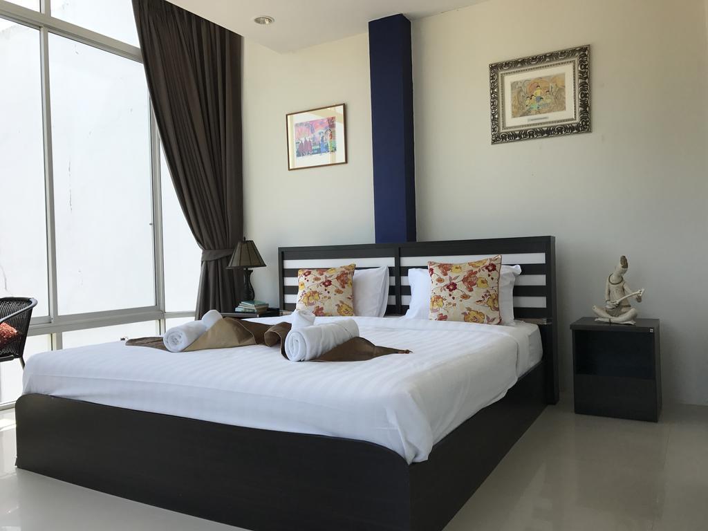 But Different Phuket Boutique Hotel Nai Harn Luaran gambar