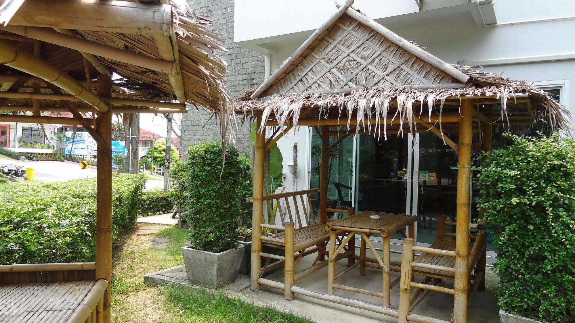 But Different Phuket Boutique Hotel Nai Harn Luaran gambar