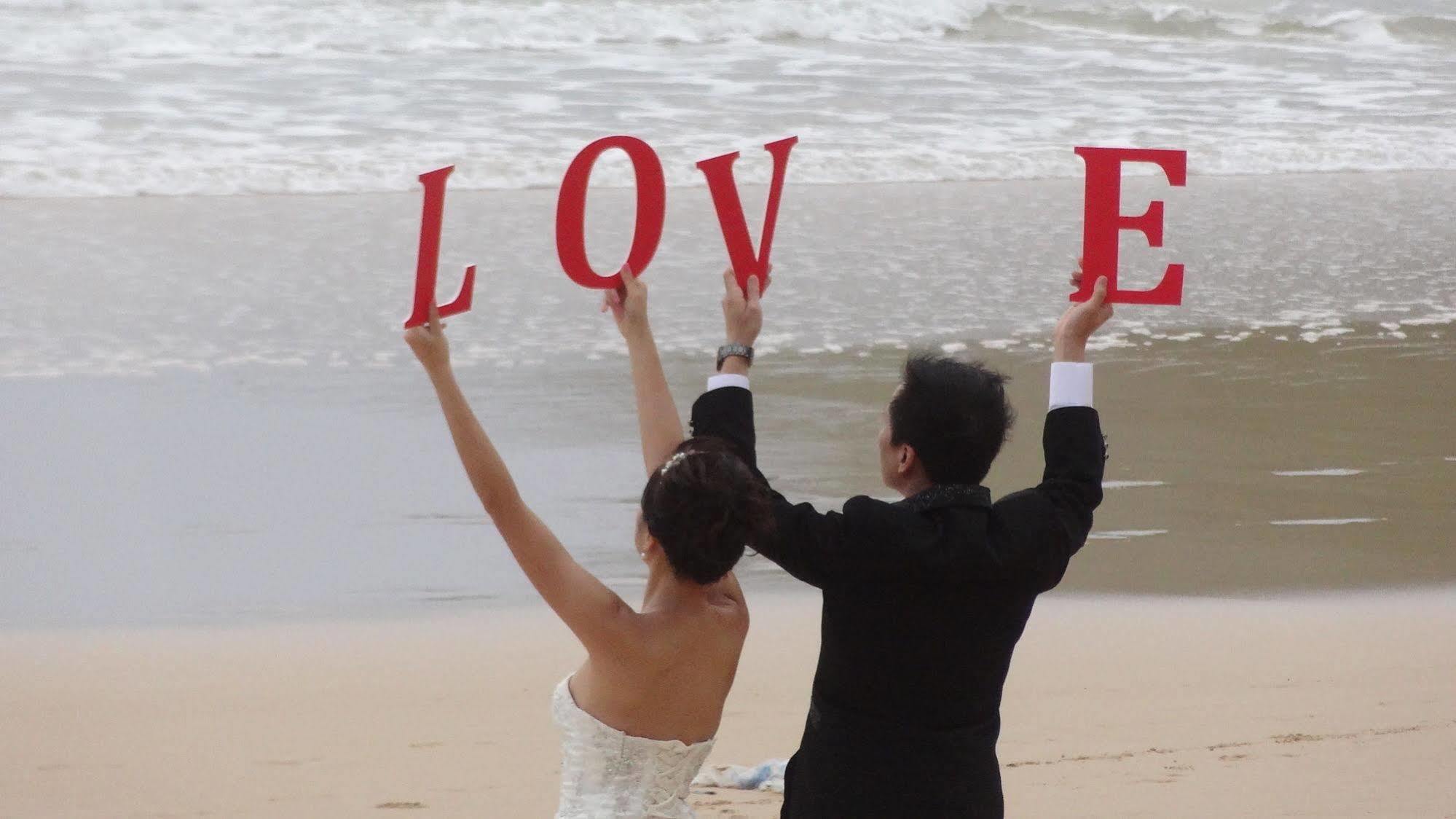 But Different Phuket Boutique Hotel Nai Harn Luaran gambar